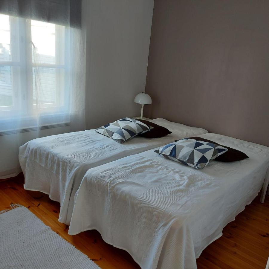 Piispan Majatalo, Pieni Erillistalo Hotell Borgå Exteriör bild